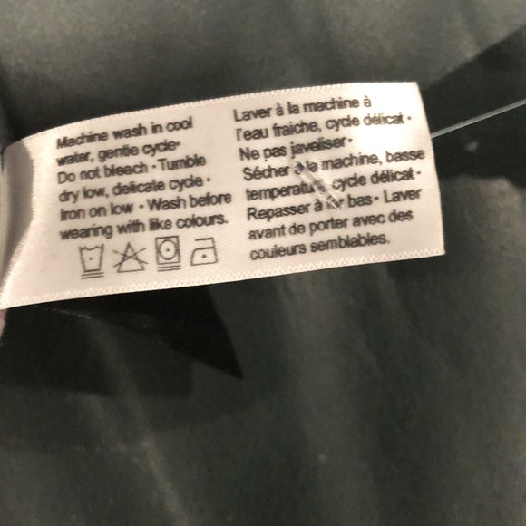 Women’s Poly Cotton T-Shirt( defective) - Picture 4 of 4